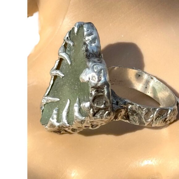 Heart of the Sea Heart Shaped Sea Glass Silver Blend Artisan Ring Size 8 - Picture 6 of 15